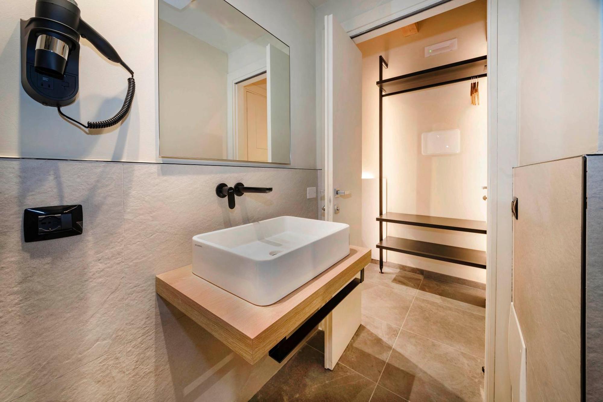 Italianflat - Verona'S River, Free Parking For Car & Bike, Nature, Relax Quarto foto